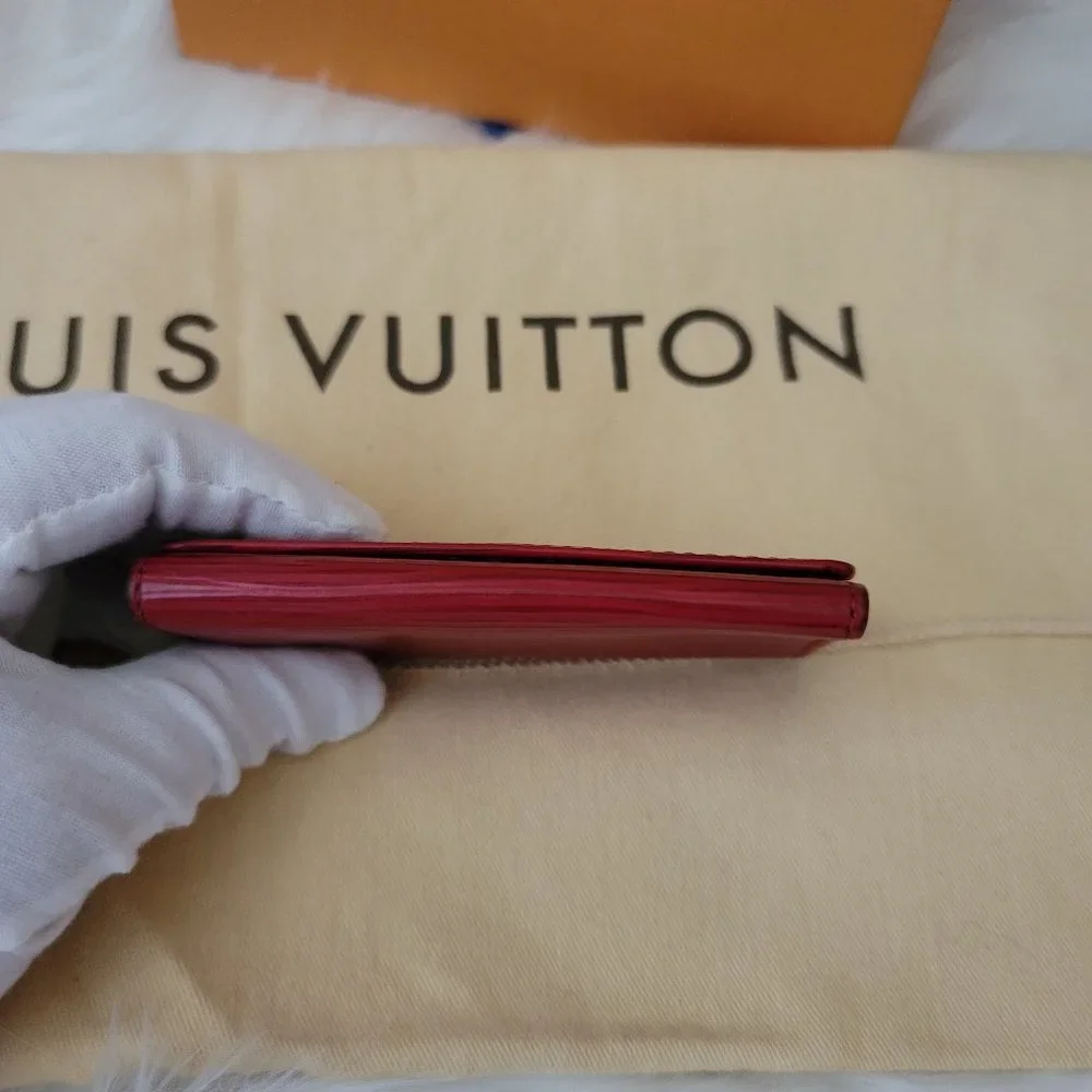 Authentic Louis Vuitton Epi Leather 4 Key Holder  - Red - Picture 11 of 12